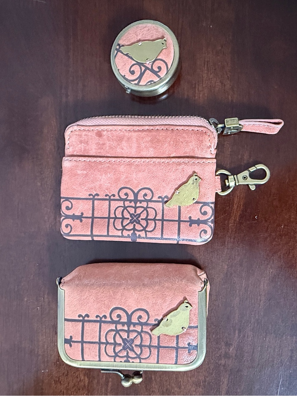 Women’s Fossil Purse Accessories. Tan with Bird Accent. EUC - Picture 2 of 16